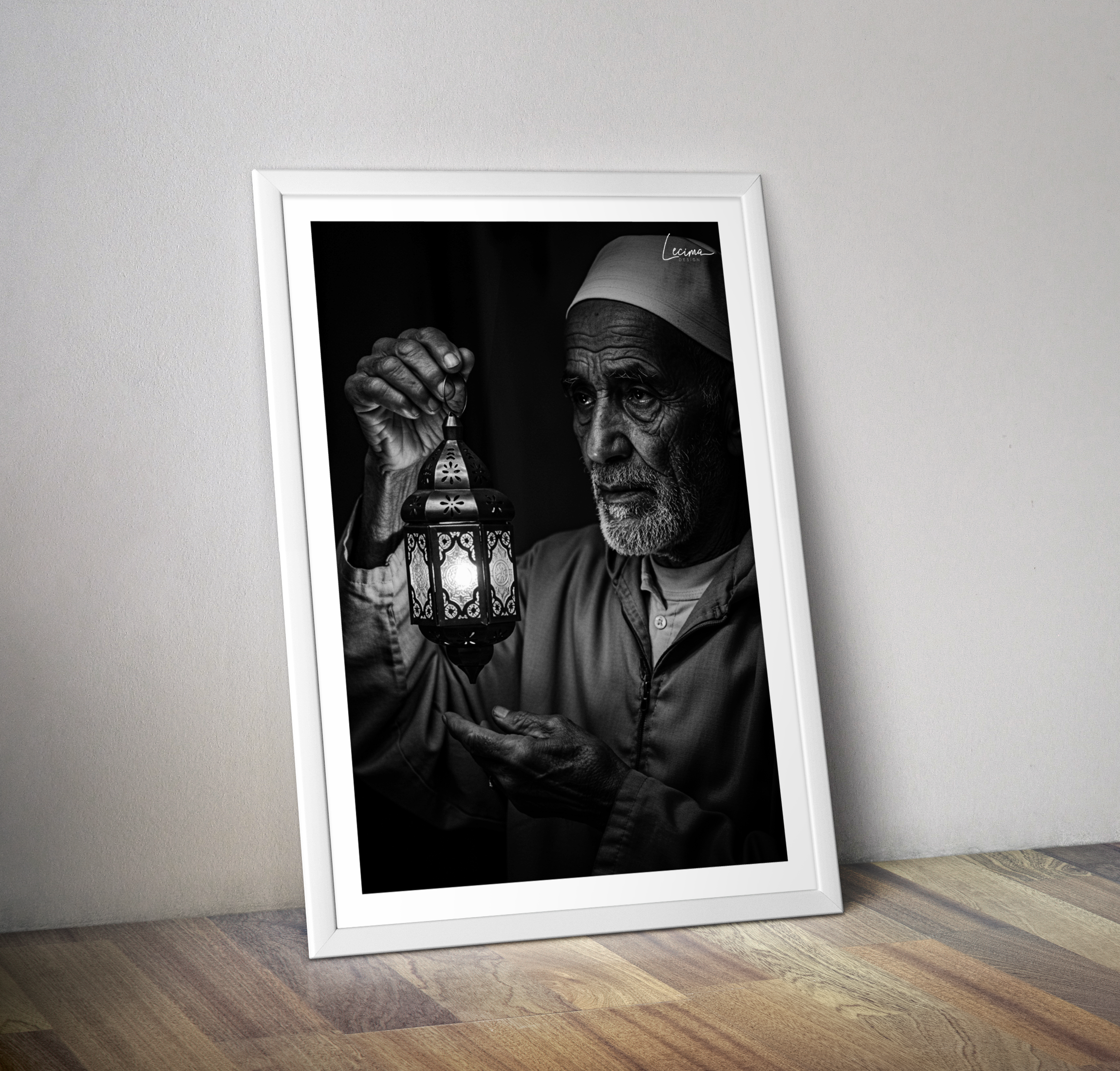 Affiche noir et blanc homme à la lanterne Maroc - Poster orientaliste